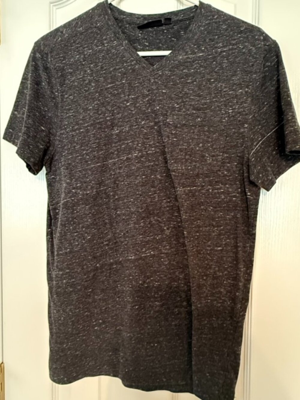 Marc Anthony vneck tee